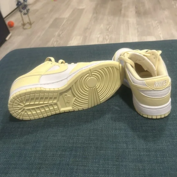 Nike Dunks - Picture 4 of 4